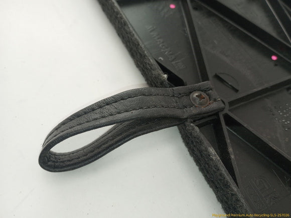 Land Rover Range Rover Set Of Rear Trunk Cargo Carpet Trim