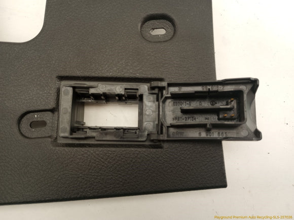 Land Rover Range Rover Pair Of Footwell Kick Trim