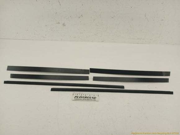 Land Rover Range Rover Set Of Rear Door & Quarter Window Sweep Trim