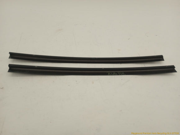 Land Rover Range Rover Set Of Rear Door & Quarter Window Sweep Trim