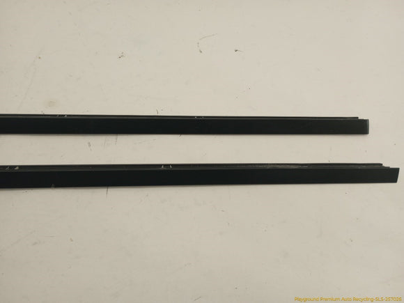 Land Rover Range Rover Set Of Rear Door & Quarter Window Sweep Trim