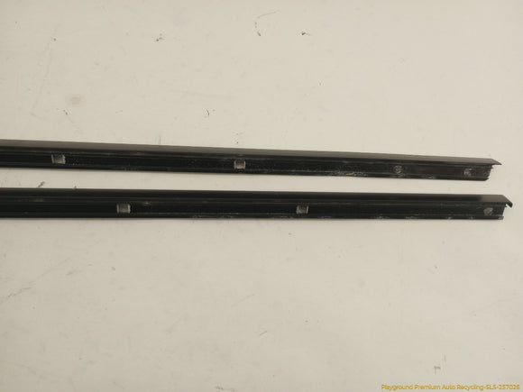 Land Rover Range Rover Set Of Rear Door & Quarter Window Sweep Trim