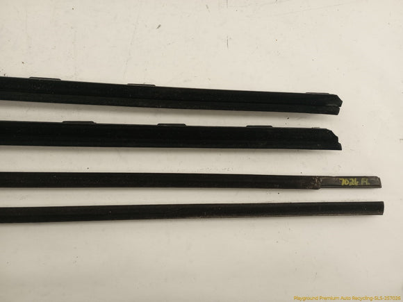 Land Rover Range Rover Set Of Exterior Window Sweep Trim