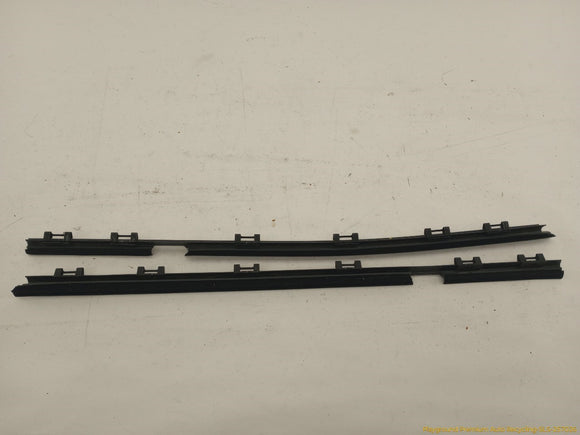 Land Rover Range Rover Set Of Exterior Window Sweep Trim