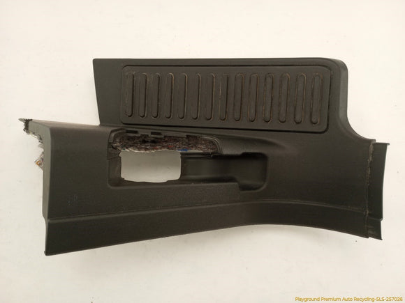 Land Rover Range Rover Pair Of Front Kick Panel