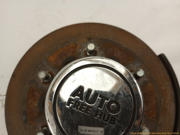 Mitsubishi Delica Front Right Spindle Knuckle Hub
