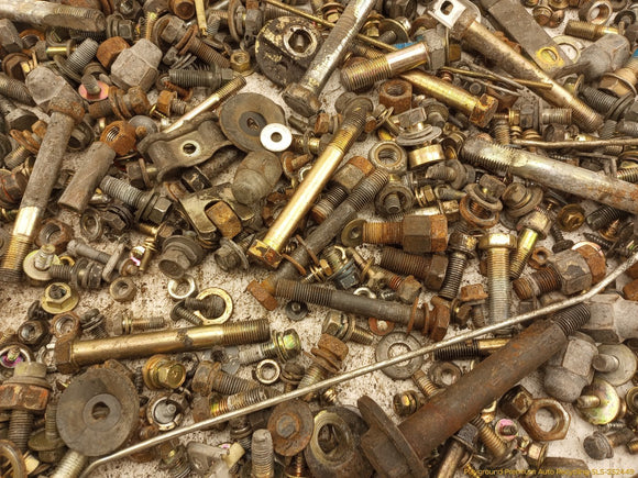 Mitsubishi Delica Dismantling Hardware Fasteners Bolts & Nuts