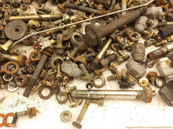 Mitsubishi Delica Dismantling Hardware Fasteners Bolts & Nuts