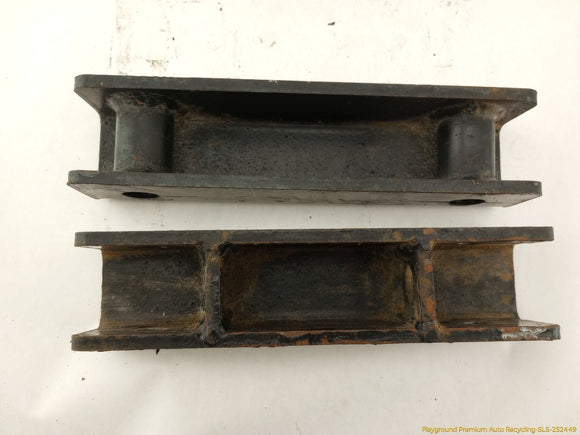 Mitsubishi Delica Set Of 5 Front Bracket Mounts