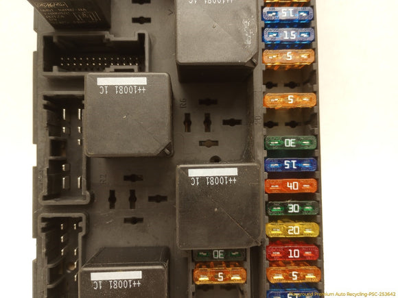 Land Rover Range Rover Rear Right Cabin Fuse Box