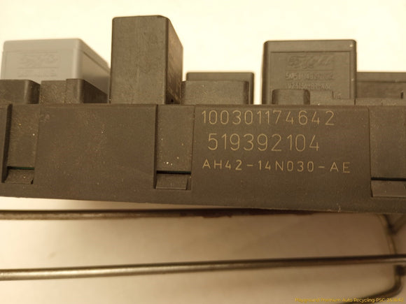 Land Rover Range Rover Rear Right Cabin Fuse Box