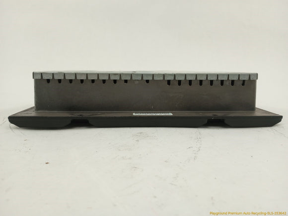 Land Rover Range Rover Audio Amplifier