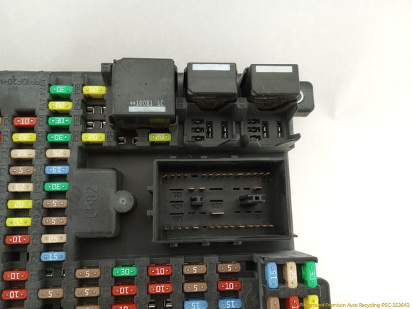 Land Rover Range Rover Front Right Cabin Fuse Box
