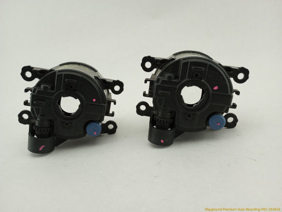 Land Rover Range Rover Pair of Front Fog Lamps