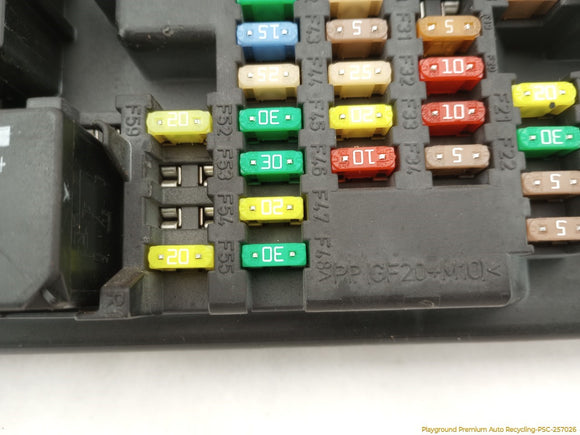 Land Rover Range Rover Front Right Cabin Fuse Box