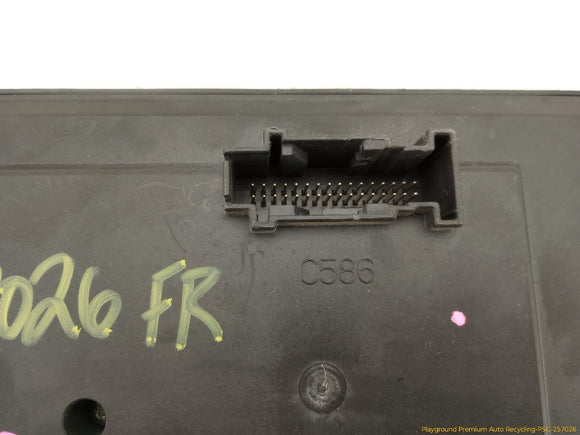 Land Rover Range Rover Front Right Cabin Fuse Box