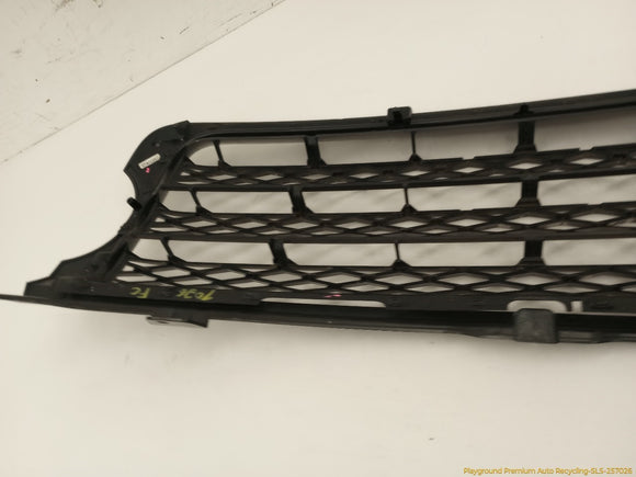 Land Rover Range Rover **AS IS** Front Bumper Upper Grille