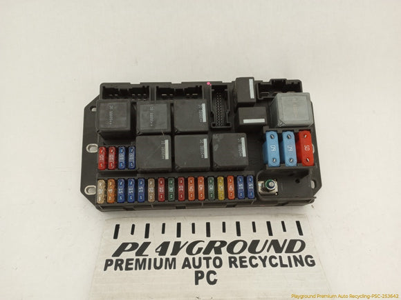 Land Rover Range Rover Front Right Engine Fuse Box