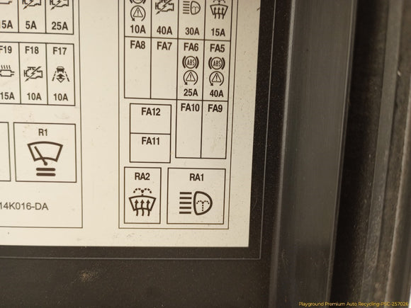 Land Rover Range Rover Engine Fuse Box