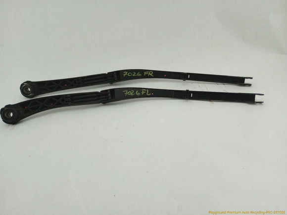 Land Rover Range Rover Pair Of Windshield Wiper Arms