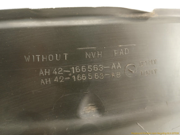 Land Rover Range Rover Driver Left Front Inner Fender Liner