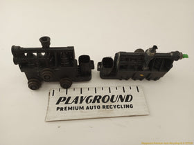 Land Rover Range Rover Pair Of Air Suspension Valve Block