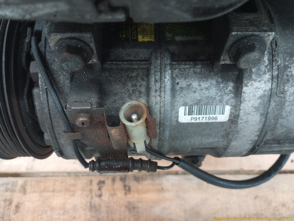 Volvo V70 Engine Assembly