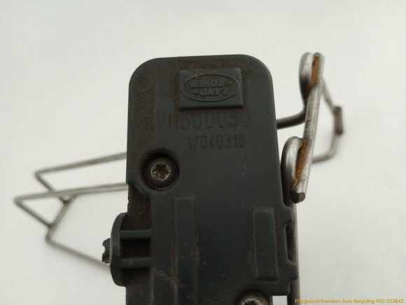 Land Rover Range Rover Pair Of Air Suspension Valve Block