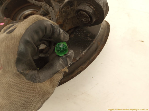 Land Rover Range Rover Driver Left Rear Spindle Knuckle Hub