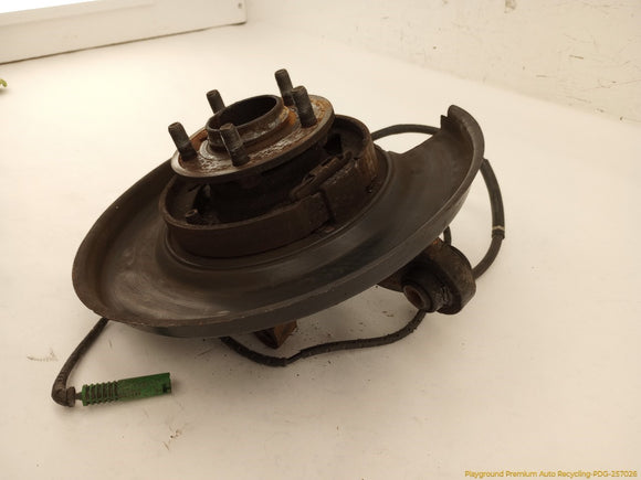 Land Rover Range Rover Passenger Right Rear Spindle Knuckle Hub