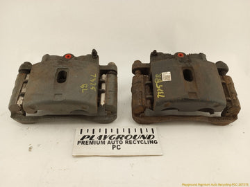 Hummer H2 Pair Of Rear Brake Calipers