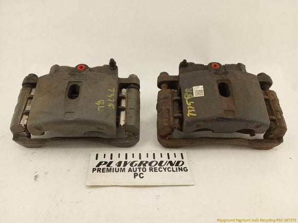 Hummer H2 Pair Of Rear Brake Calipers