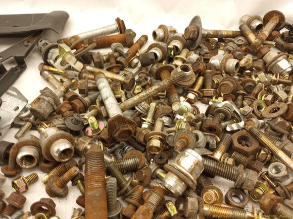 Mitsubishi Eclipse Dismantling Hardware Fasteners Bolts & Nuts
