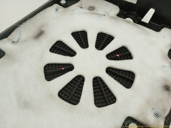 Land Rover LR4 Tailgate Carpet Cover Trim