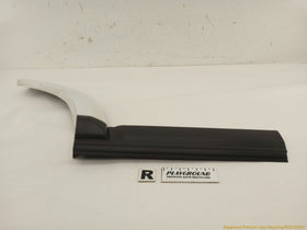 Land Rover LR4 Passenger Right Rear Fender Flare & Door Molding