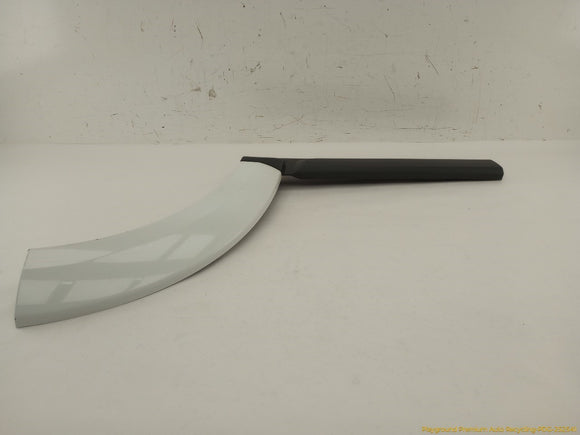 Land Rover LR4 Driver Left Rear Fender Flare & Door Molding