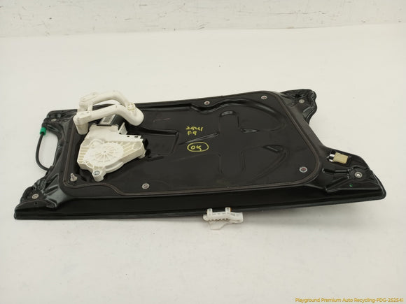 Land Rover LR4 Passenger Right Front Window Regulator