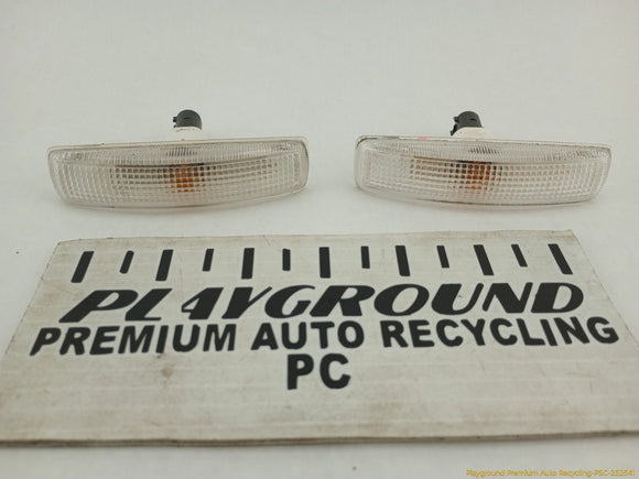 Land Rover LR4 Pair Of Front Side Markers