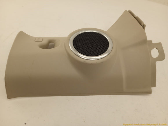 Land Rover LR4 Pair Of Rear Upper D Pillar Trim
