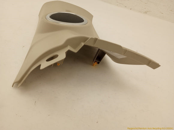 Land Rover LR4 Pair Of Rear Upper D Pillar Trim