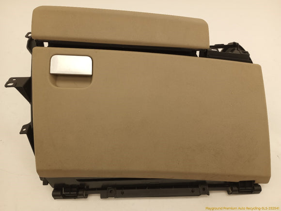 Land Rover LR4 Glove Box