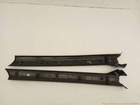Land Rover LR4 Pair Of Front Exterior A Pillar Trims