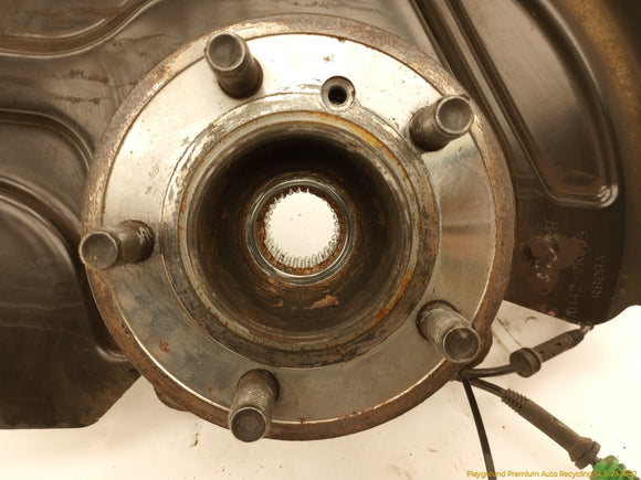 Land Rover Range Rover Driver Left Front Spindle Knuckle Hub