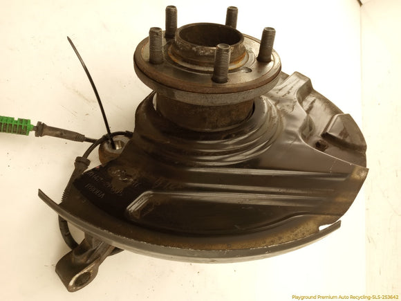 Land Rover Range Rover Driver Left Front Spindle Knuckle Hub