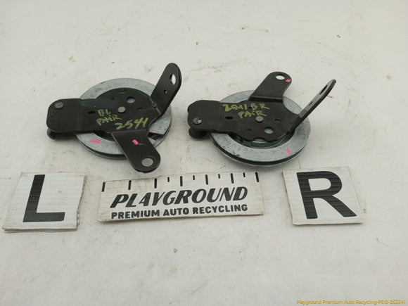 Land Rover LR4 Pair Of Tailgate Support Stay Brackets
