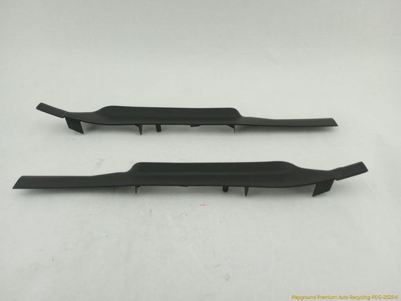 Land Rover LR4 Pair Of Front Dash A Pillar Middle Trim