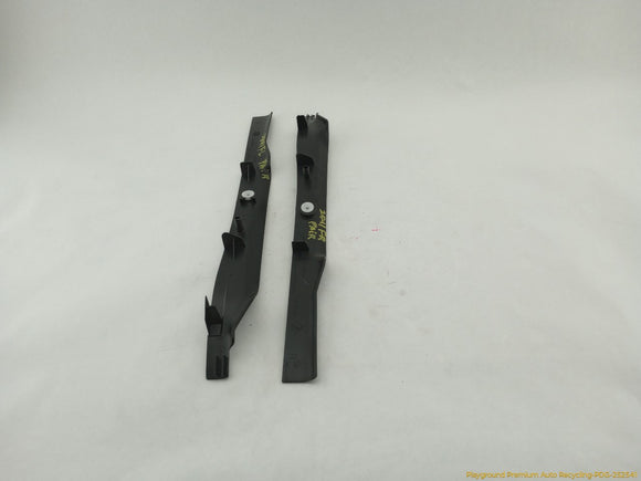 Land Rover LR4 Pair Of Front Dash A Pillar Middle Trim