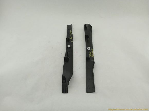 Land Rover LR4 Pair Of Front Dash A Pillar Middle Trim