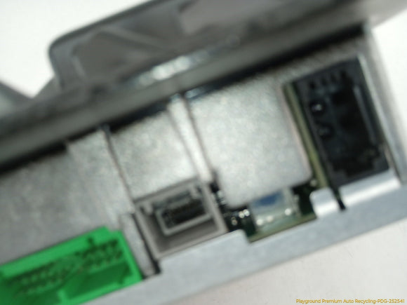 Land Rover LR4 Radio Audio Amplifier