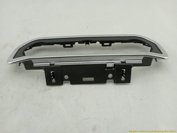 Land Rover LR4 Radio Switch Trim Bezel